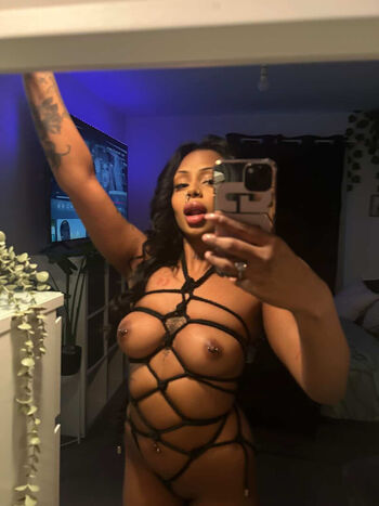 Full leaked Realdesirani private photo