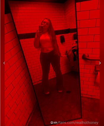 Full leaked Realhothoney private photo