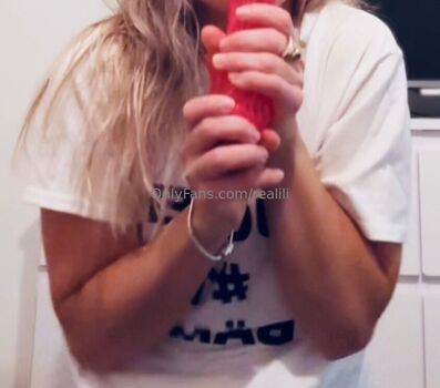 Full leaked Realili private photo