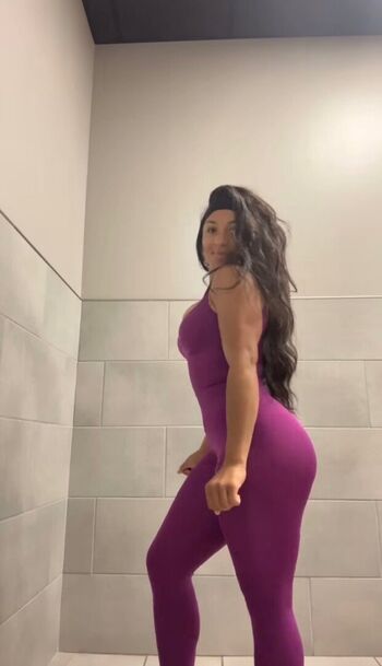 Full leaked Realladytarzan private photo
