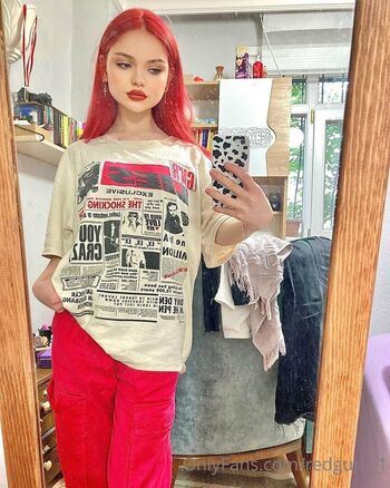 Full leaked Redflowerr private photo