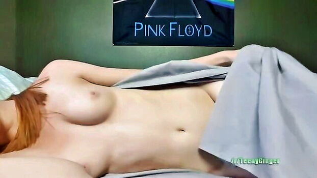 Full leaked Redhead ginger private photo
