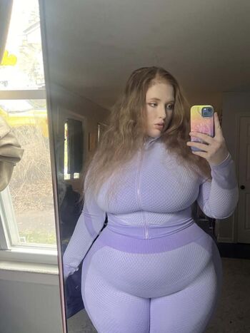 redheadedhoneydoll