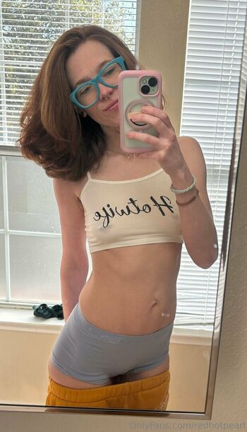 Full leaked Redhotpearlx page private photo