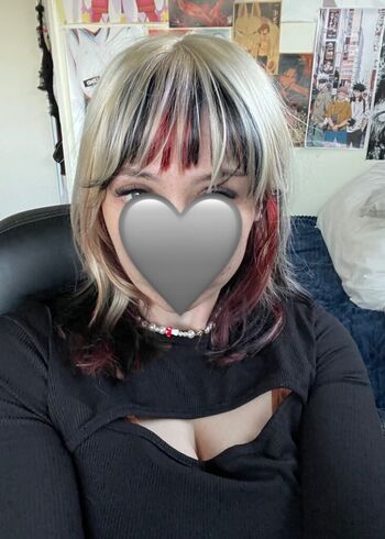 Full leaked Redsharkshawty private photo
