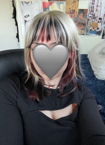 Full leaked Redsharkshawty private photo