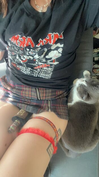 Full leaked Redsharkshawty private photo