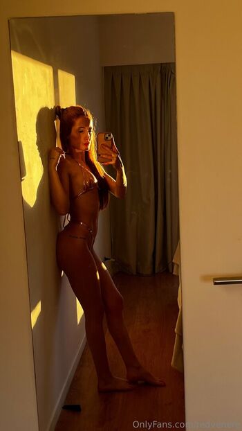 Full leaked Redvenere page private photo