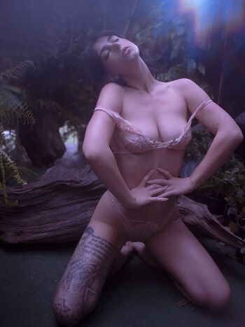 Full leaked Reed suicide private photo