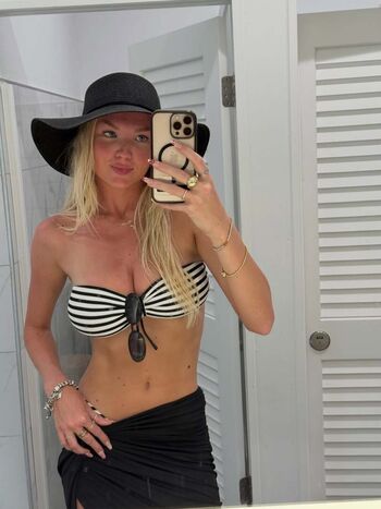 Full leaked Reese johnson page private photo