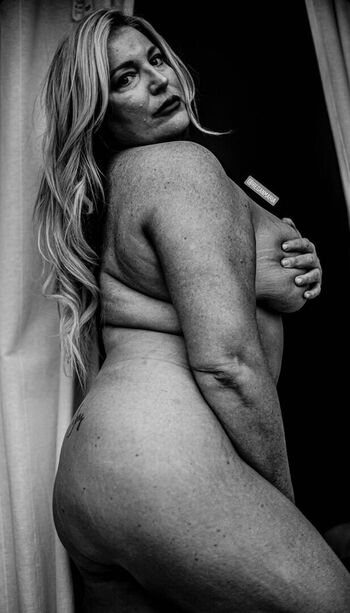 Full leaked Regan tilton private photo