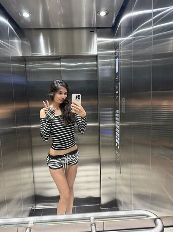 Full leaked Reina rae private photo