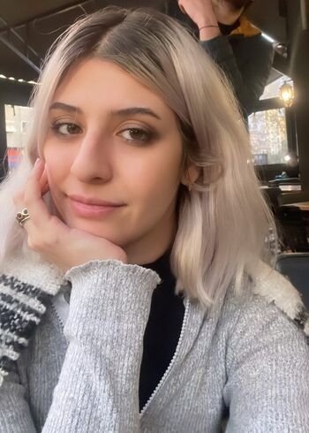 İrem Sakmar