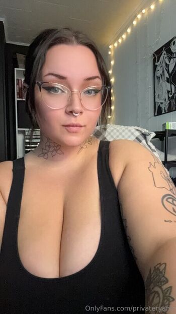 Full leaked Remarkableryann private photo