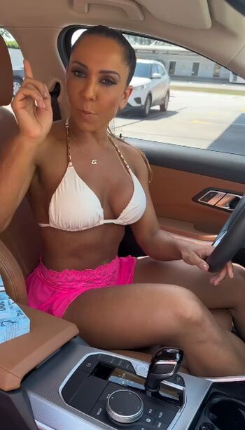 Full leaked Renata frisson page private photo