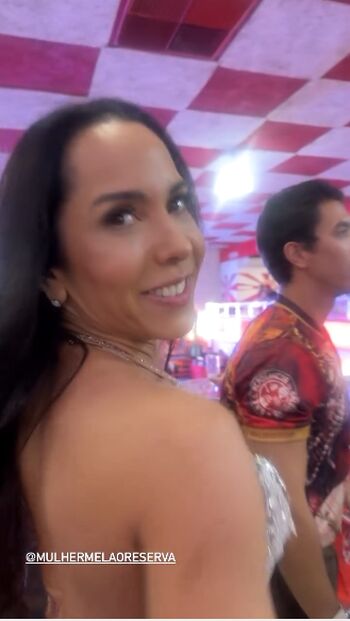Full leaked Renata frisson page private photo