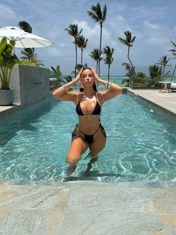 Full leaked Renee estella private photo