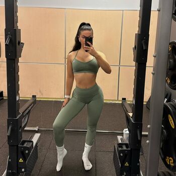 Full leaked Renee finlay private photo