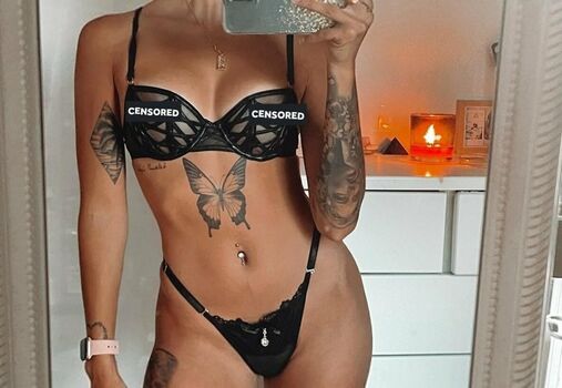 Full leaked Reneesavy private photo
