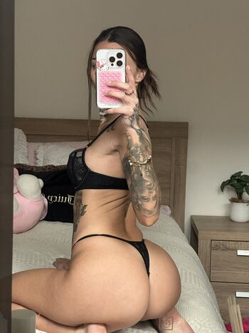 Full leaked Reneesavy private photo