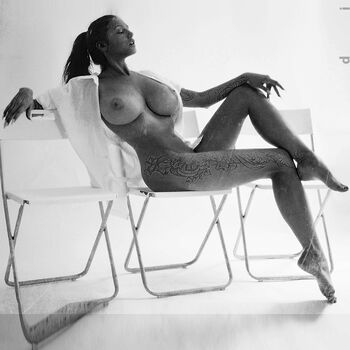 Full leaked Retrousse tits page private photo