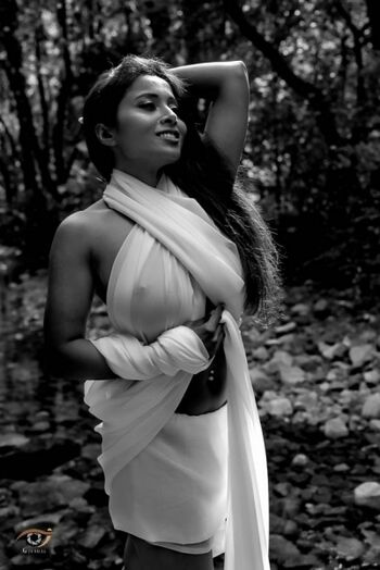 Full leaked Retrousse tits private photo