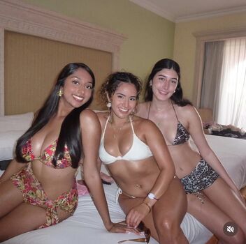 Full leaked Revalicious private photo