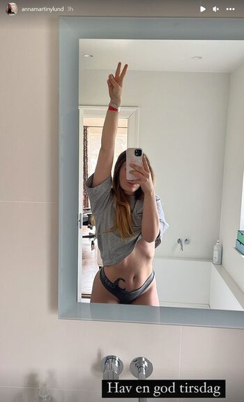 Full leaked Rewen private photo