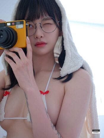 Full leaked Rhdwn page private photo