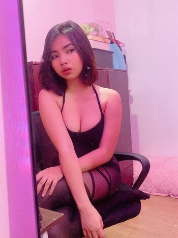 Full leaked Rhioenna lim private photo