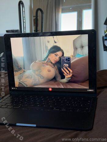 Full leaked Riae page private photo