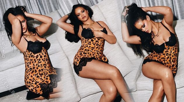 Full leaked Rihanna  page private photo