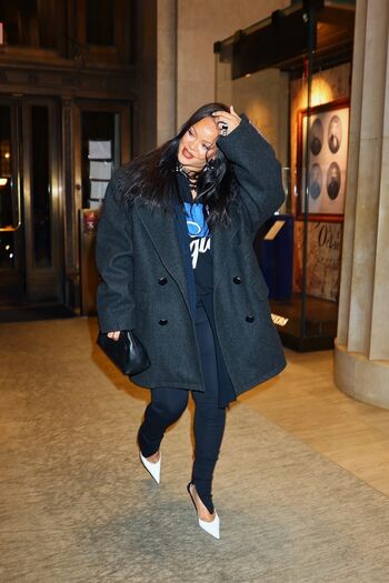 Full leaked Rihanna private photo