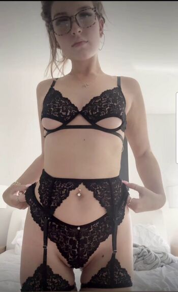 Full leaked Riley parson private photo