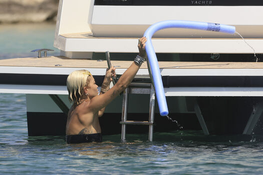 Rita Ora