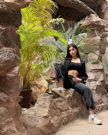 Full leaked Riva arora private photo