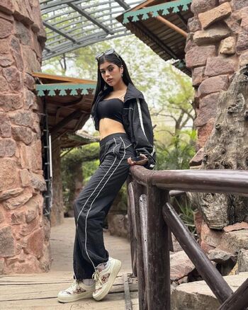 Full leaked Riva arora private photo