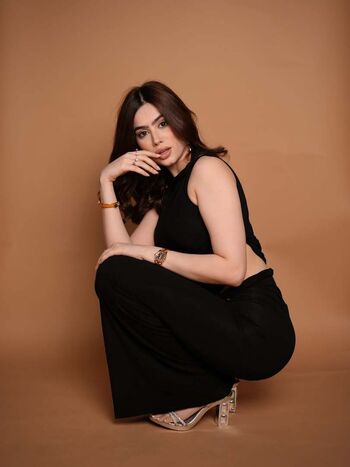 Full leaked Riva arora private photo
