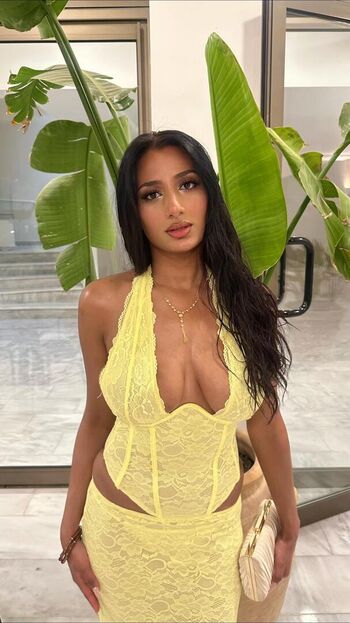 Full leaked Riya b private photo