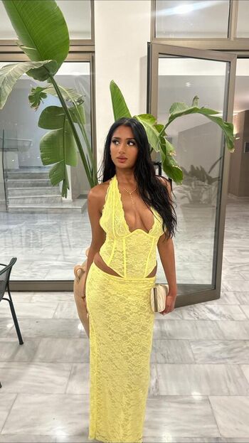 Full leaked Riya b private photo