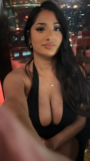 Full leaked Riya b private photo