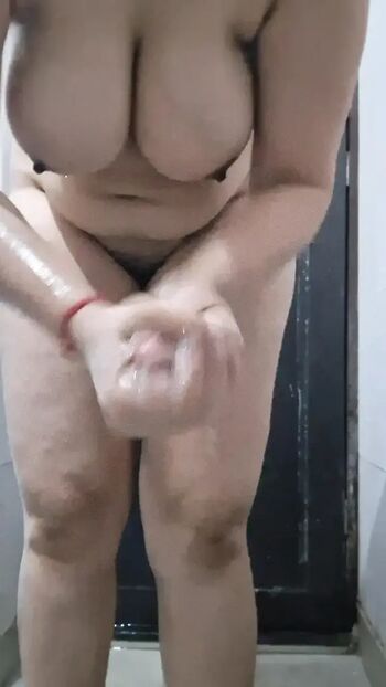 Full leaked Riya moni private photo
