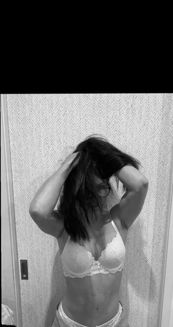 Full leaked Roberta williams private photo