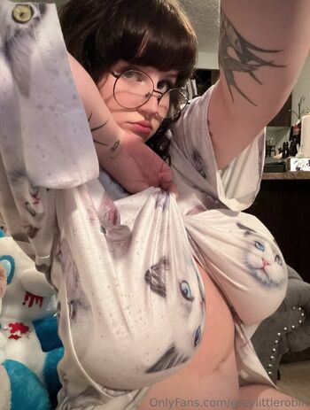 Full leaked Robin grey page private photo