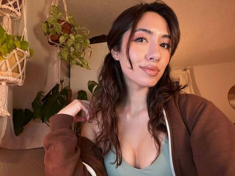 Full leaked Robin mae private photo