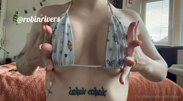 Full leaked Robinrivers page private photo