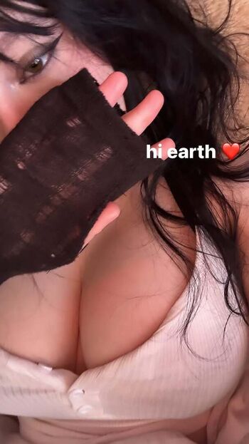 Full leaked Robyn  page private photo
