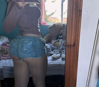 Full leaked Robyn  page private photo