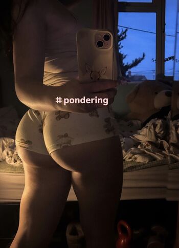 Full leaked Robyn private photo
