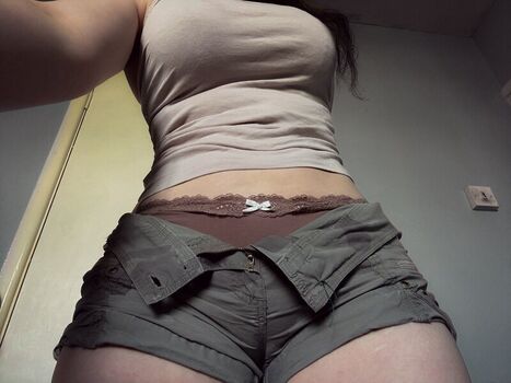 Full leaked Robyn page private photo